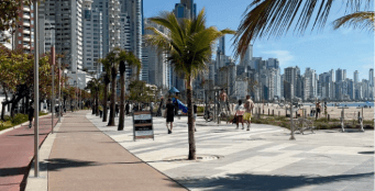 Quando a cidade cresce mais rápido que as ruas